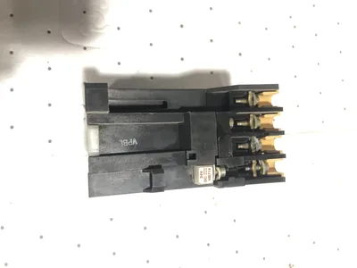 USED ALLEN-BRADLEY 100-A18NZ*3