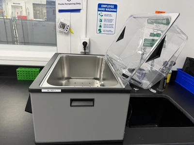 Used _UNKNOWN_ _UNKNOWN_ Lab Water Baths Rhode Island US | Federal Equipment Company #1347626