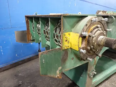 USED 2006 GRANUTECH SATURN M160H