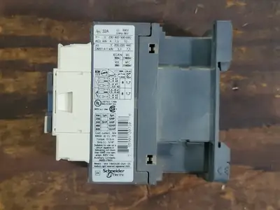 USED TELEMECANIQUE LC1D18G7