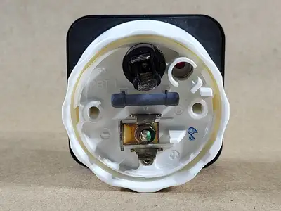 24V, 0-72PSI Pressure Gauge 1051308 w/ Bulb & Holder