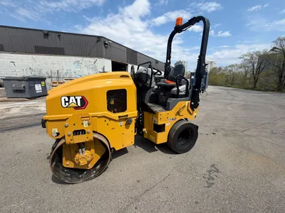 2023 CATERPILLAR CC2.7GC PAVING EQUIPMENT | Platinum Group (3)