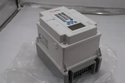 ALLEN-BRADLEY 20AD2P1C3AYNANC0 POWERFLEX 70  1 HP AC DRIVE SERIES B STOCK #2800