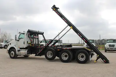 New | in-Stock 2026 INTERNATIONAL HX Rolloff Trucks Texas US | Roll Off Truck World #1491797