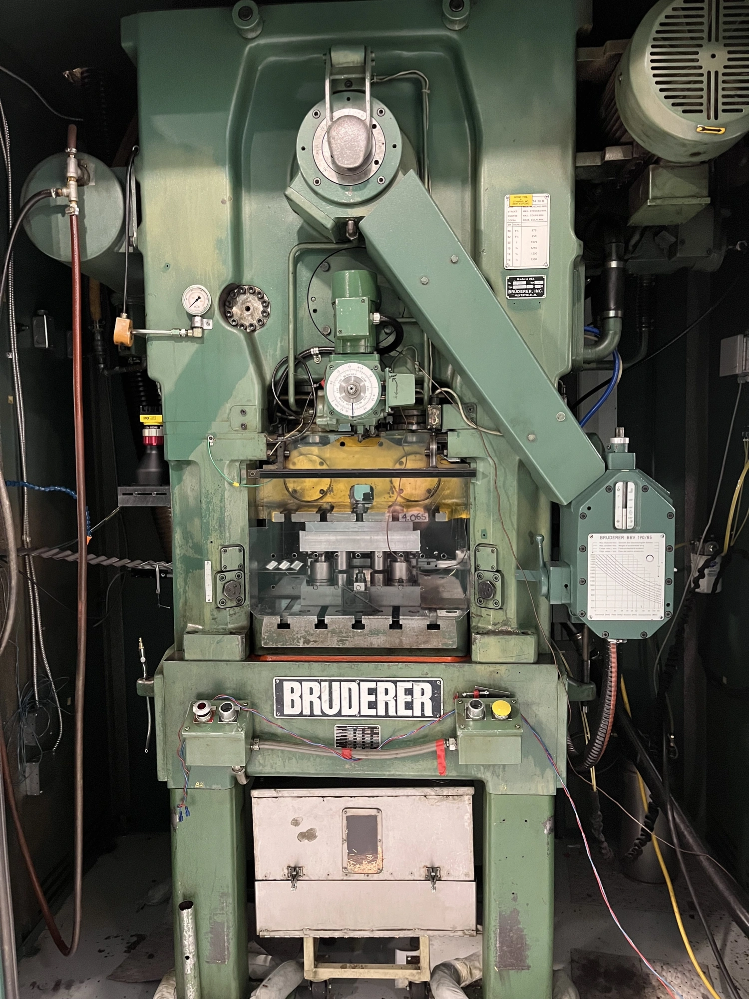 USED BRUDERER BSTA 30 II