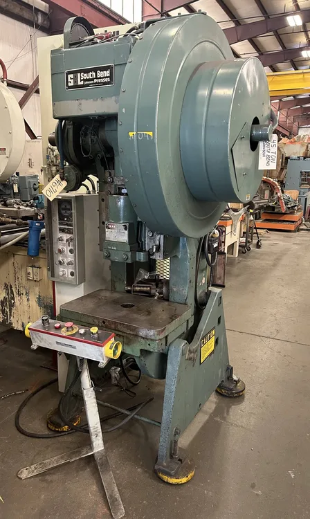 Used 1980 SOUTH BEND JOHNSON SOUTH BEND JOHNSON 45-FW-AC PRESS O.B.I. Presses | Alma Machinery #898874