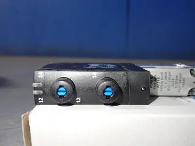 NEW FESTO VSVABT32CAZDA21T1L