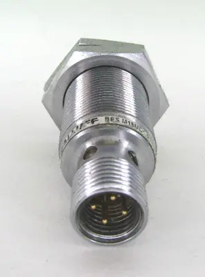 USED Balluff BES M18MD1-PSC12B-S04G
