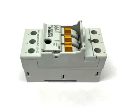 USED SIEMENS 3-POLE FUSE HOLDER CLASS CC