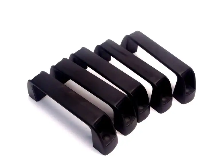 Used GAMM PULL HANDLE BOTTOM THREADED Miscellaneous MRO | Maverick Industrial Sales #1121882