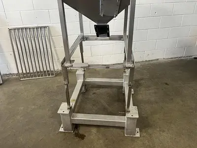 9 CF Stainless Steel Hopper Tote