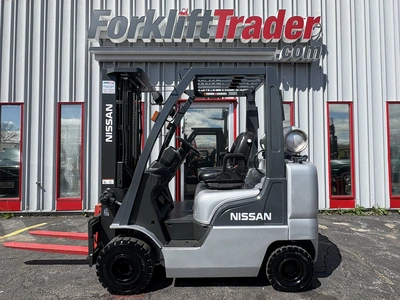 USED 2010 NISSAN MAPL02A25LV