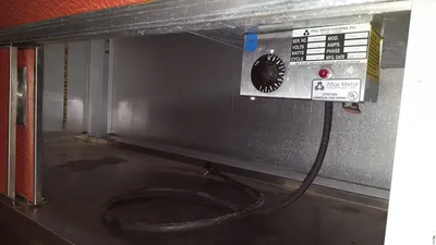 152-0373 Atlas Metal Heated Service Station