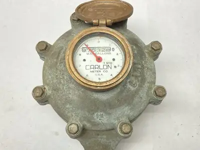 USED CARLON WATER METER 1" NPT