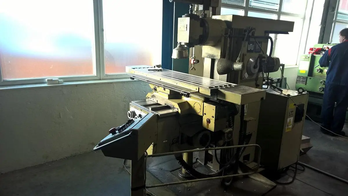 Used 1983 WMW- FRITZ HECKERT FW 250X 1000/2 Universal Mills CZ | Amaron s.r.o. #1060985