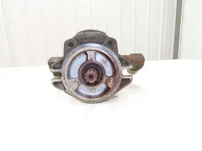 Aztec 67110-12191-71B Hydraulic Pump Removed Off Toyota 5FBE15 Electric Forklift
