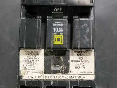 USED SQUARE D QO320