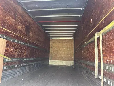 1996 Strick 28 ft Dry Van Trailer - Roll up Door, Liftgate