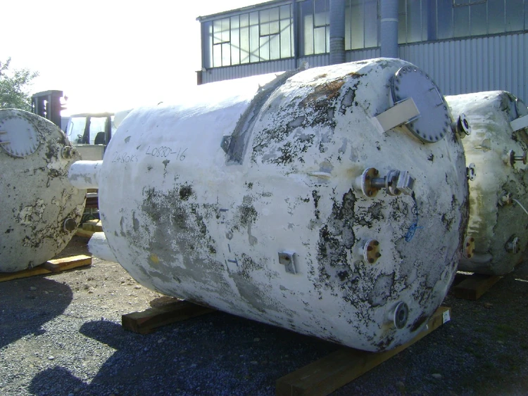Used FREEMAN TAYLOR 9,000 Litre Stainless Steel Tanks GB | Perry Equipment #120700