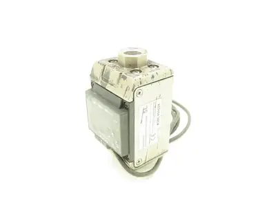 Keyence FD-M5AT Electromagnetic Digital Flow Sensor 5L/min 24VDC