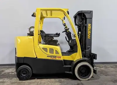 USED 2019 HYSTER S120FTS