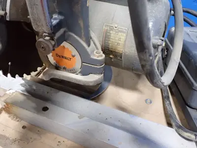 USED DEWALT GAOS