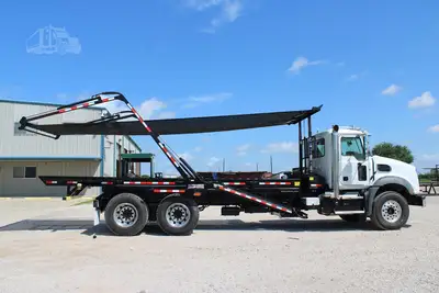 New | in-Stock 2026 MACK GRANITE 64BR Rolloff Trucks Texas US | Roll Off Truck World #1491875