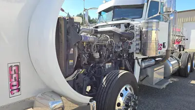 USED 2020 PETERBILT 389