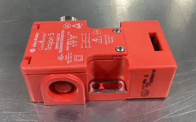 USED Allen-Bradley / Rockwell Automation 440K-T11090 SER B