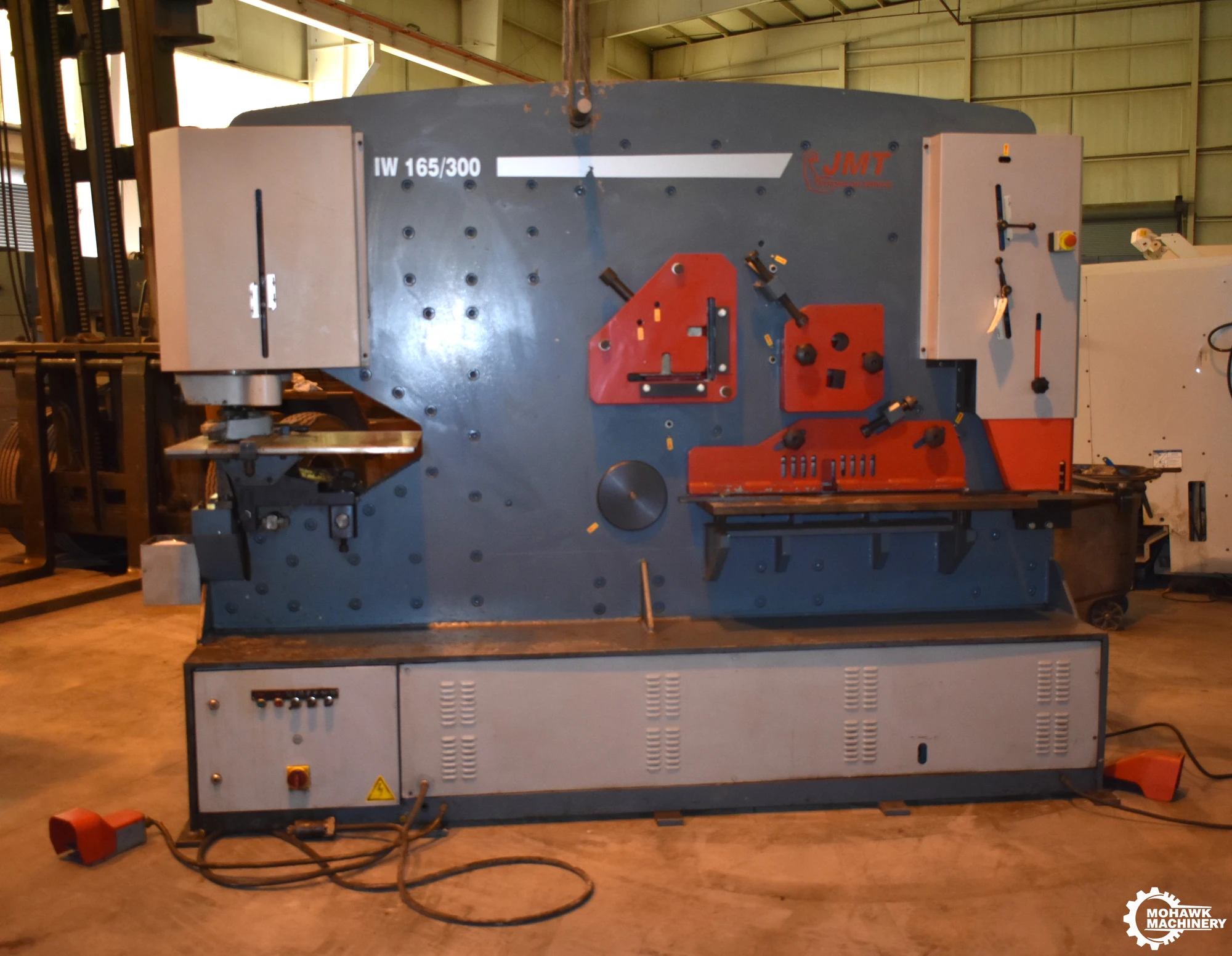 180 TON DURMA/JMT "IW 165/300" DUAL CYLINDER HYDRAULIC IRONWORKER - PUNCH - PLATE SHEAR - SECTION & BAR SHEAR - ANGLE SHEAR - NOTCHER - 24" THROAT