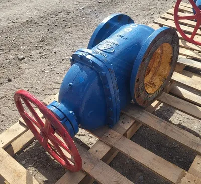 USED AMERICAN DARLING 12" GATE VALVE