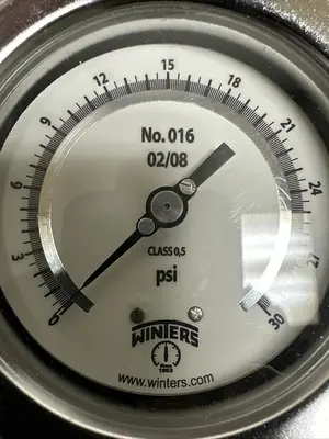 New | in-Stock WINTERS 4001 Universal Pressure Meters Ohio US | Surplus Asset Holdings #1226488