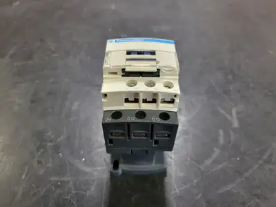 USED TELEMECANIQUE LC1D09F7