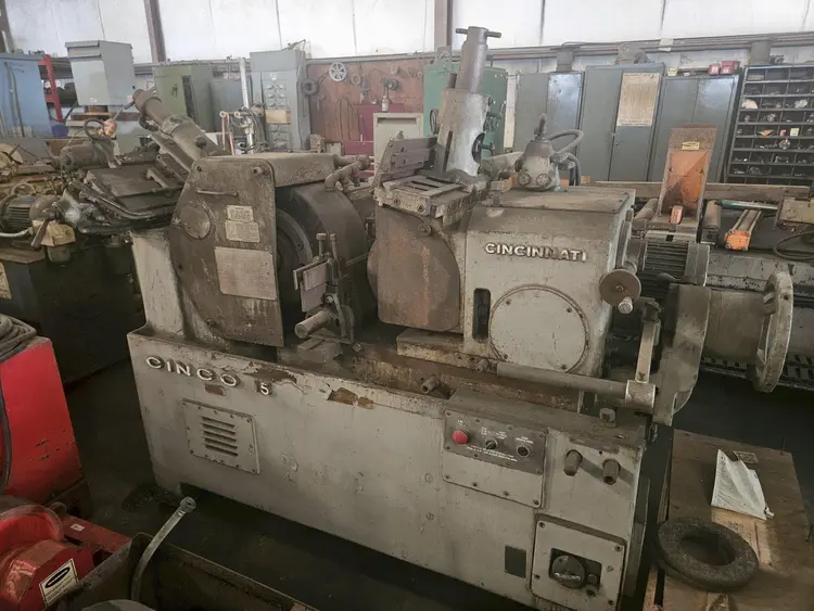 Used 1966 CINCINNATI CINCO 15 Centerless Grinders | Universal Metalworking Equipment #1282169