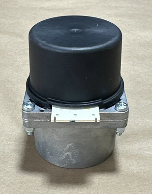 NEW Nordson 7013909