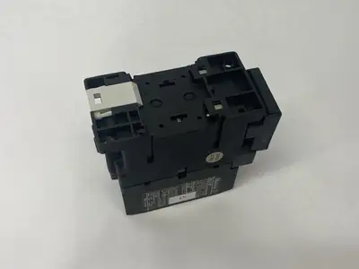 Used Klockner Moeller Power Contactor 35A 3-Phase w/ RC B DIL 48 Motor Control Parts Michigan US | Maverick Industrial Sales #1391702