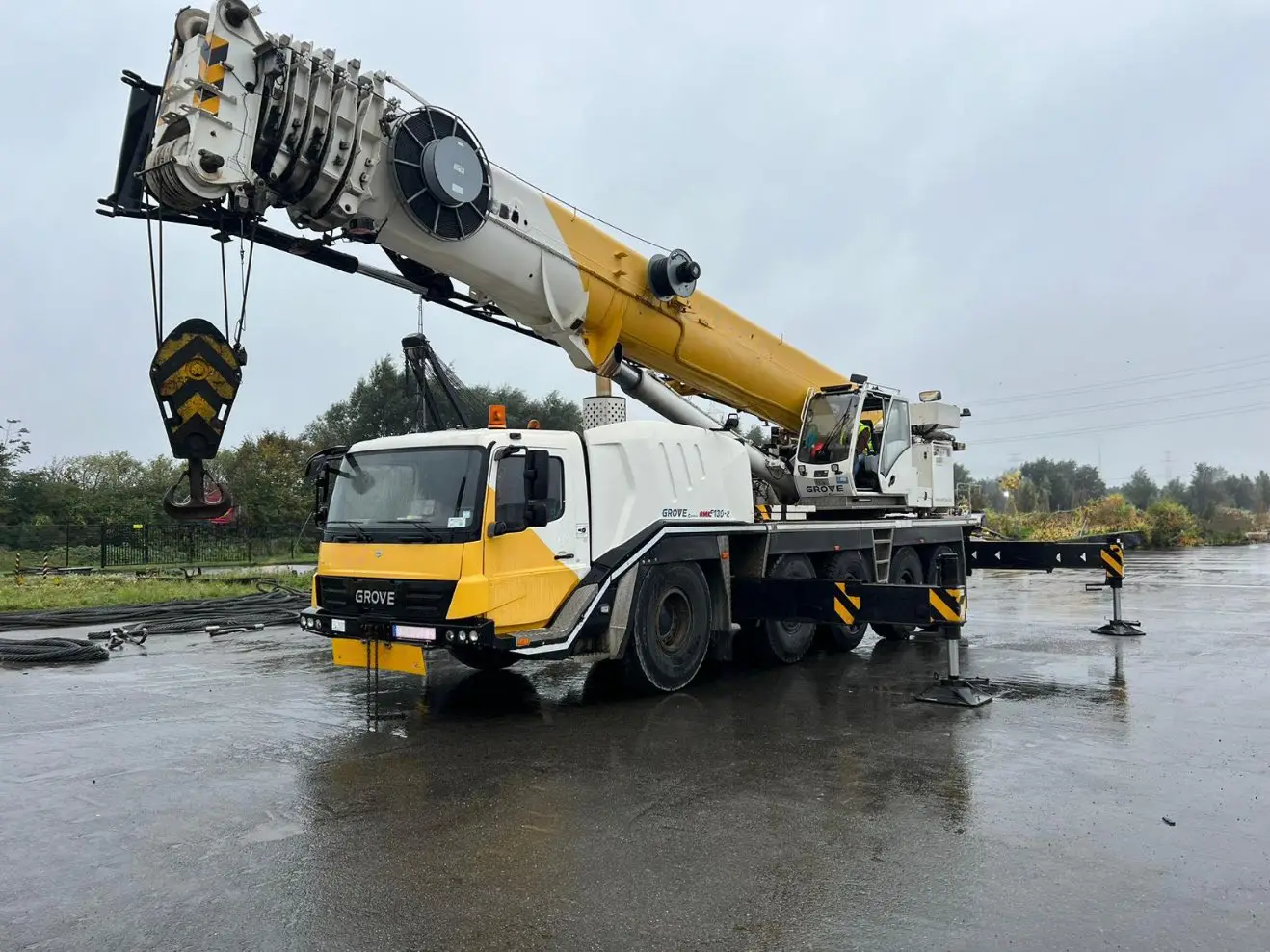 Used 2011 GROVE GMK 5130 Rough Terrain Cranes Texas US | Uriquip #1421112