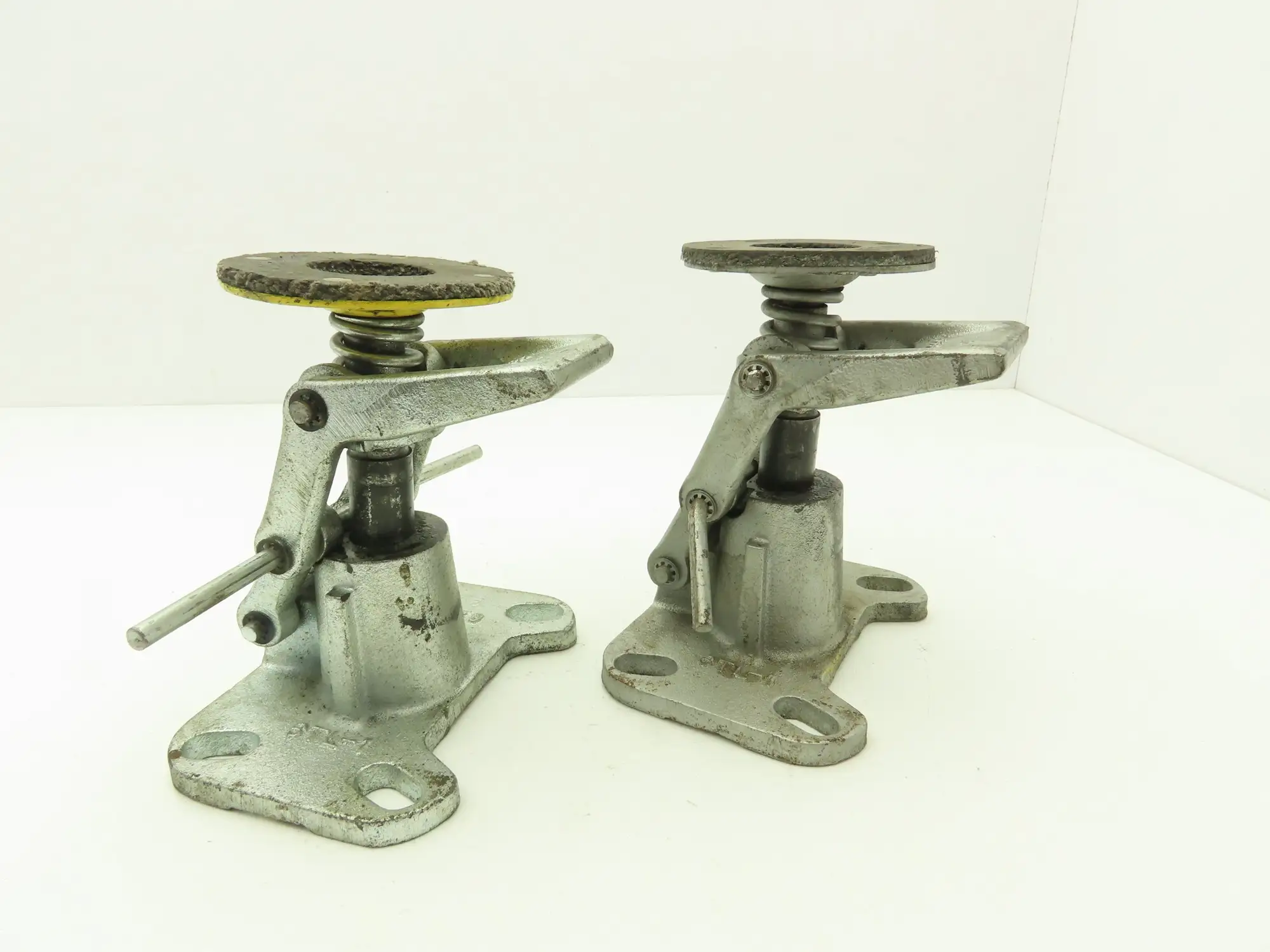 Bona 3256 Floor Lock Cast Iron 6" Relaxed 7-1/2" Extended/Locked Lot of 2