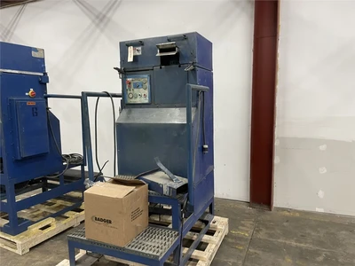 Used 6" Accrapak Strand Pelletizer
Belt Driven Rotor

Dimensions: 5' x 5' x 7'