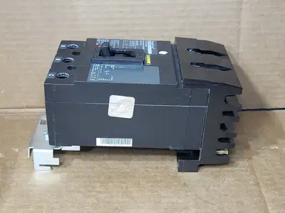 NEW SQUARE D QGA32150