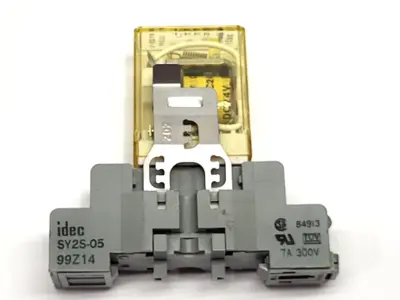 Used IDEC SY2S-05, RY2S Relays & Switches Michigan US | Maverick Industrial Sales #1483115