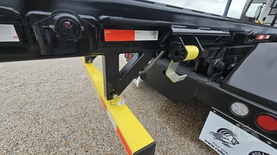 Used 2019 FREIGHTLINER 108SD Hooklifts & Roll-Offs Texas US | Roll Off Truck World #1491807