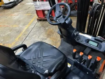 USED 2019 DOOSAN BC15S-5