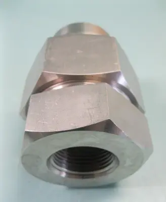 Lot (5) Complete 1" Cajon & Swagelok Stainless Union Fittings w (1) Partial G19