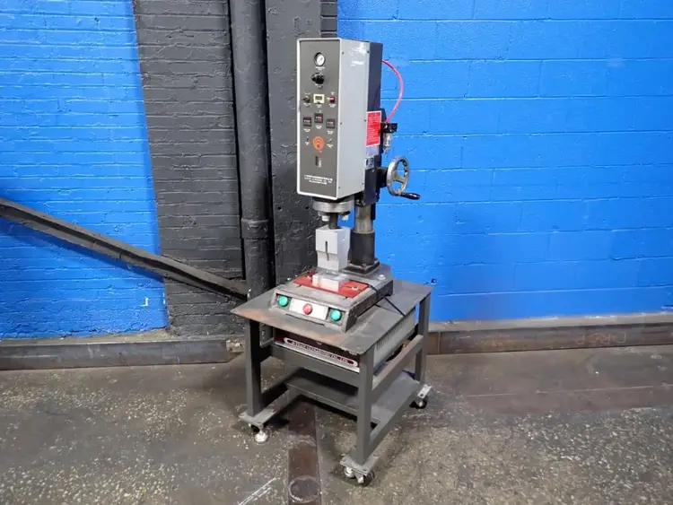 Used EYUAN ULTRASONIC CO. W 18 F 15 C Misc Plastics Equipment Ohio US | HGR 24 #1134175