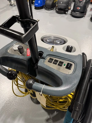 Advance ET700 Carpet Extractor Refurbished