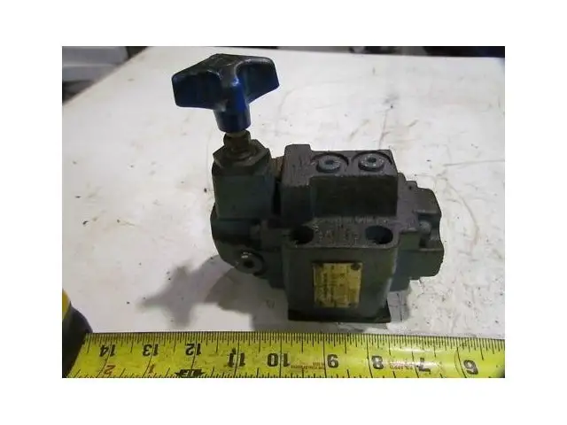 Sperry Vickers XCG-03-1B-30 Reducing Valve Unused
