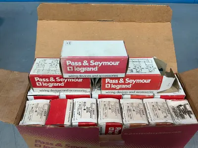 Used PASS & SEYMOUR LEGRAND 7413SS / L1630R Electrical Fittings Ohio US | HGR 24 #1478218