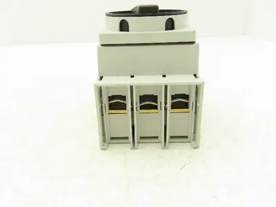 Schneider Electric VLS3P030D2 Disconnect Switch Non Fusible 30Hp 30A 600VAC 3Ph