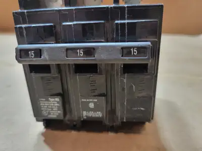 Used SIEMENS BQ3B015 Switchgears British Columbia CA | Lenmark #1438521